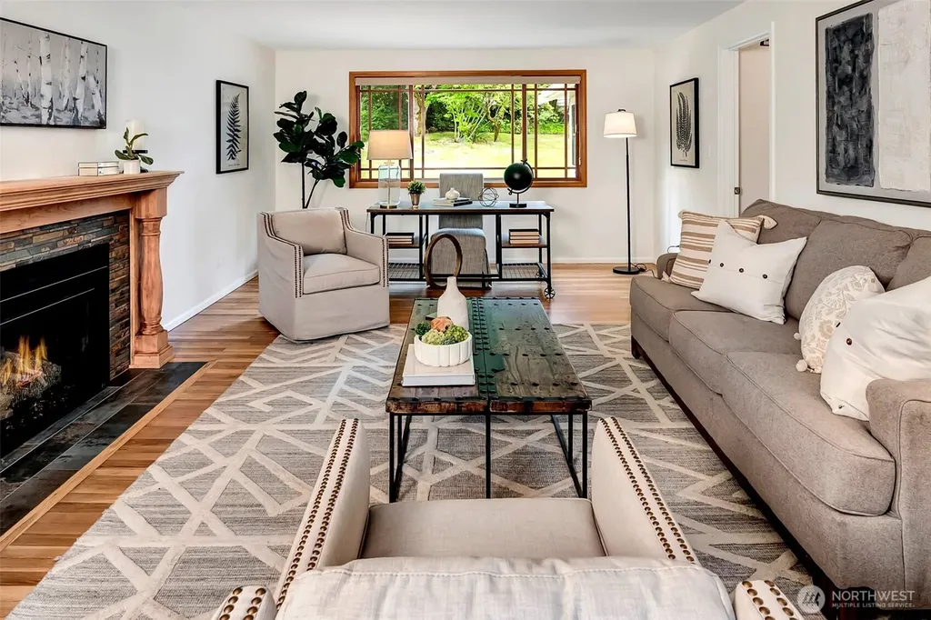 7616 SE 37th Place Mercer Island WA 98040