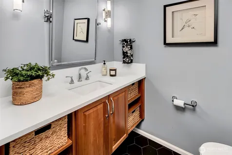 7616 SE 37th Place Mercer Island WA 98040