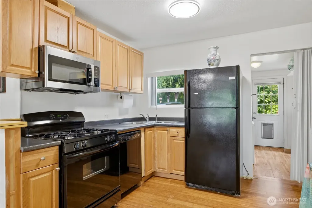 14408 42nd Avenue W Lynnwood WA 98087