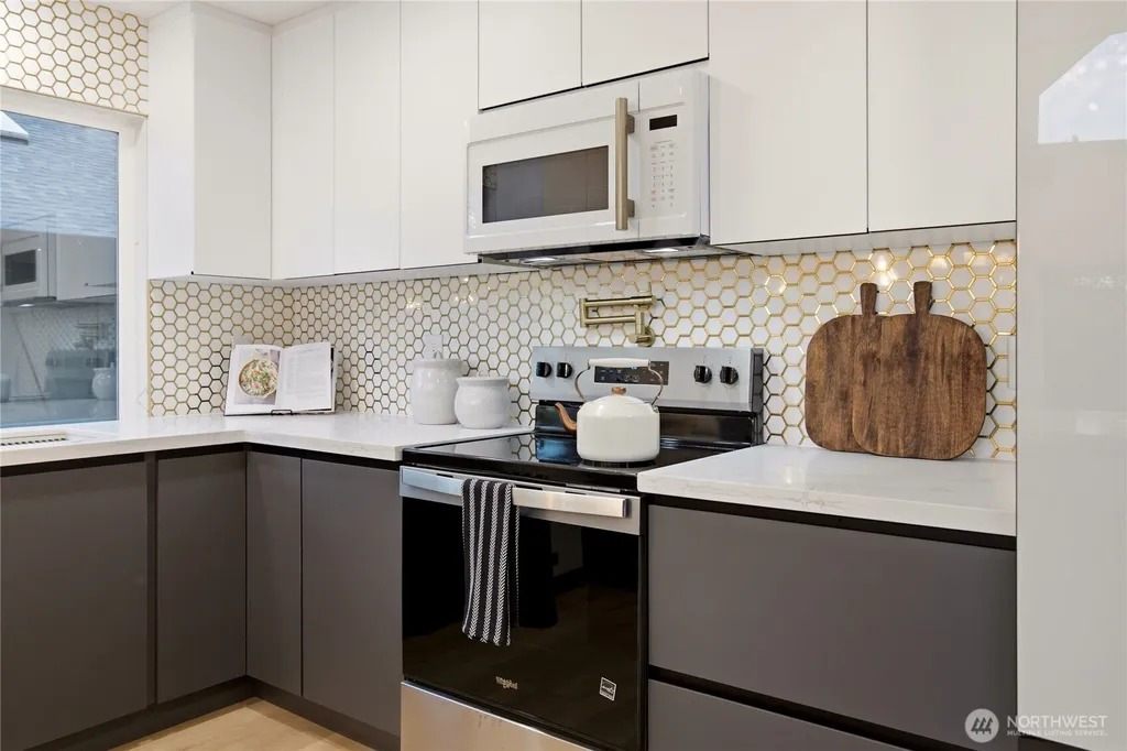 20504 184th Avenue SE Renton WA 98058