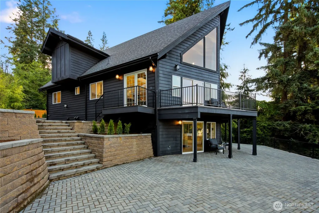 20504 184th Avenue SE Renton WA 98058
