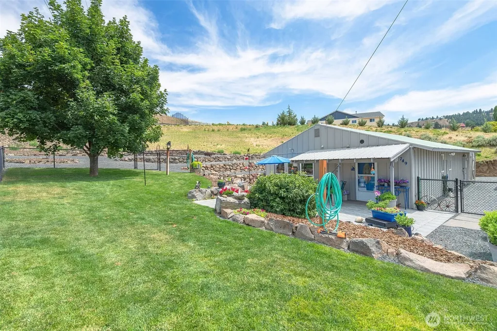 749 Wheeler Hill Road Wenatchee WA 98801