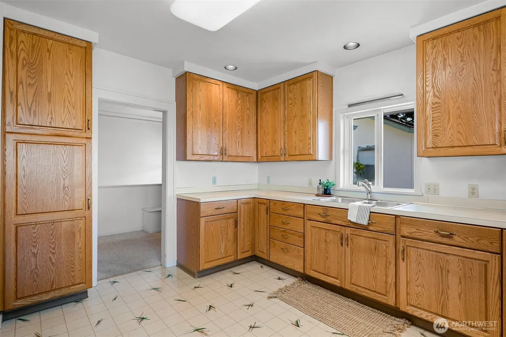 1016 12th Street Bellingham WA 98225