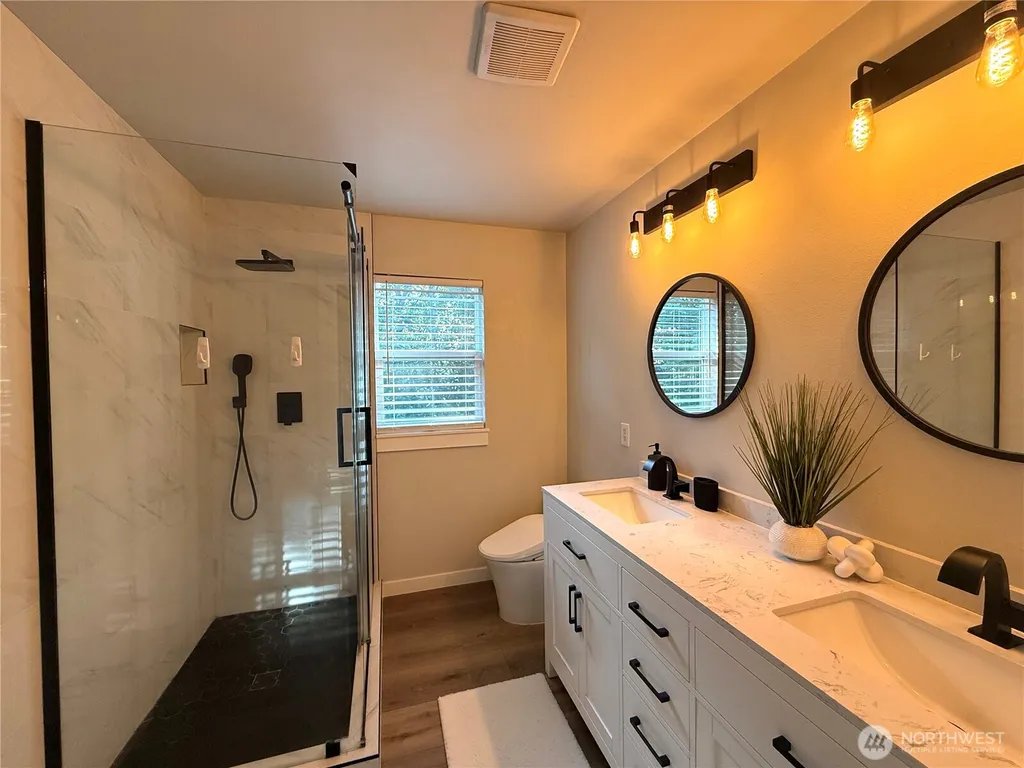 5007 Lake Place S Renton WA 98055