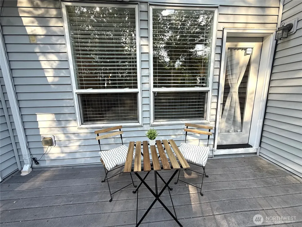 5007 Lake Place S Renton WA 98055