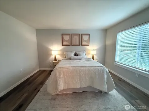 5007 Lake Place S Renton WA 98055