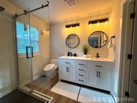 5007 Lake Place S Renton WA 98055