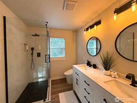 5007 Lake Place S Renton WA 98055