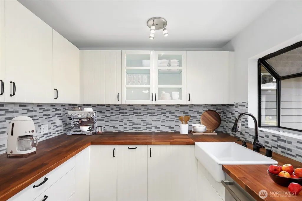 15759 119th Place SE Renton WA 98058