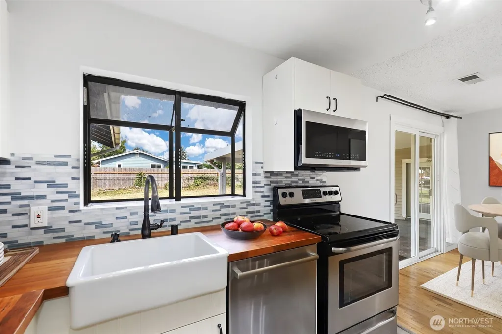 15759 119th Place SE Renton WA 98058