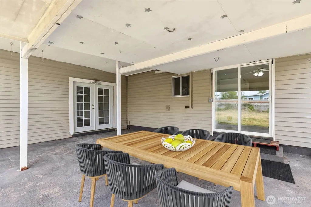 15759 119th Place SE Renton WA 98058