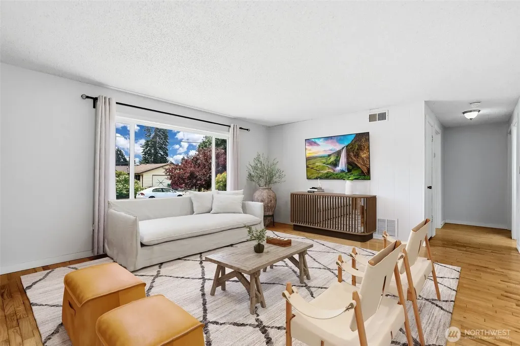 15759 119th Place SE Renton WA 98058
