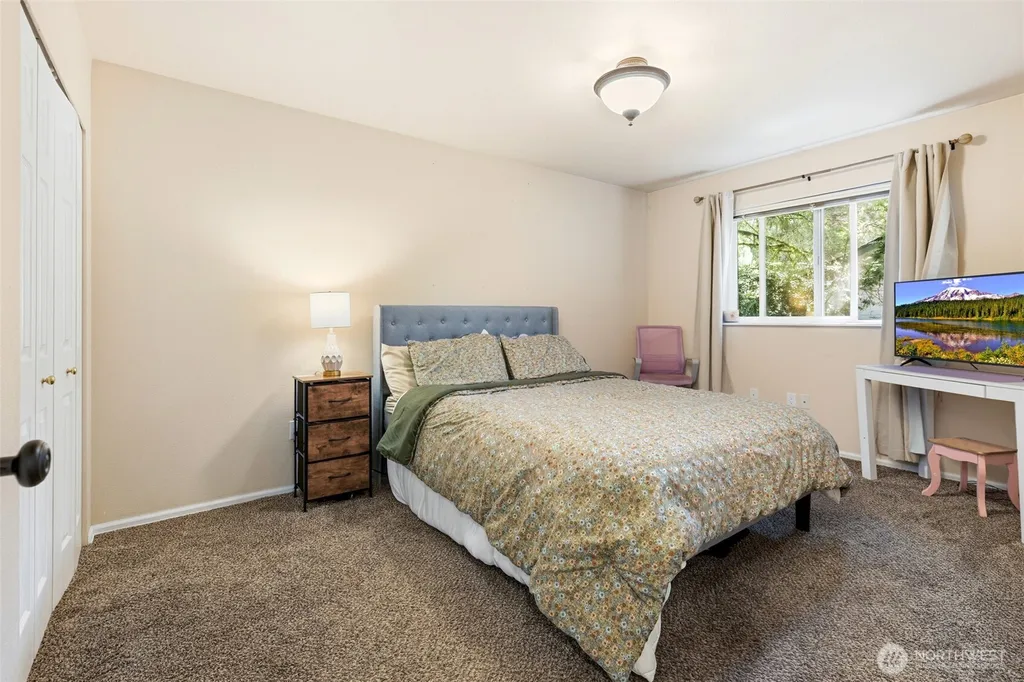 191 E Vine Maple Lane Union WA 98592