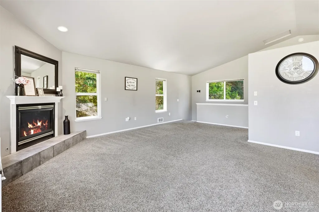 191 E Vine Maple Lane Union WA 98592