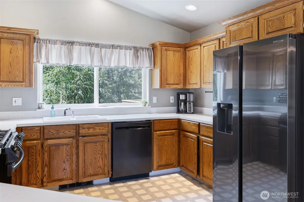 191 E Vine Maple Lane Union WA 98592