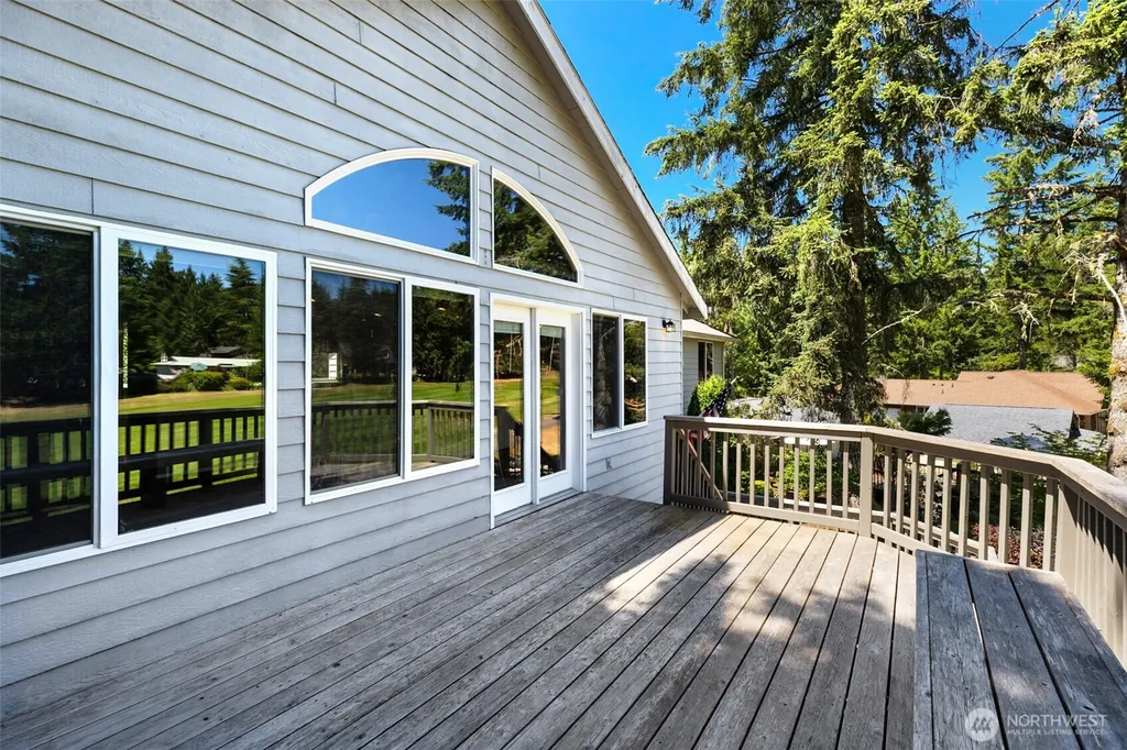 191 E Vine Maple Lane Union WA 98592
