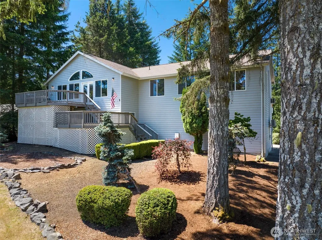 191 E Vine Maple Lane Union WA 98592