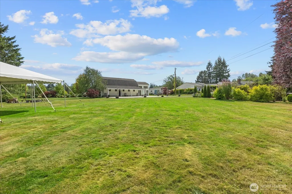 21520 50th Avenue NW Stanwood WA 98292