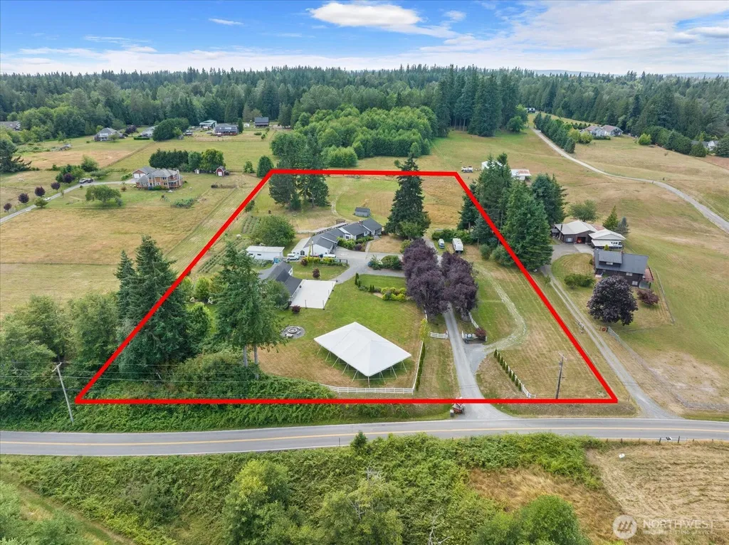 21520 50th Avenue NW Stanwood WA 98292
