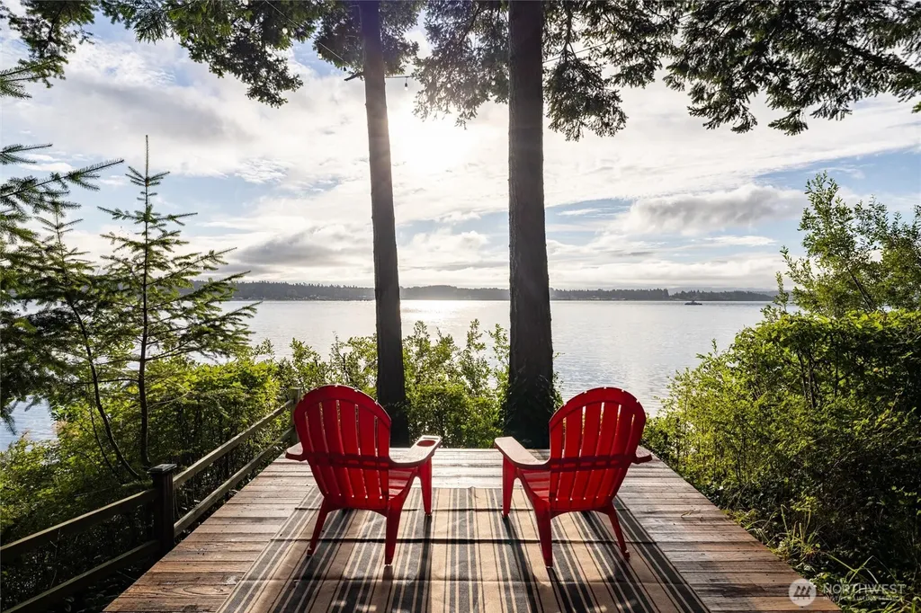 2339 N Nugent Road Lummi Island WA 98262