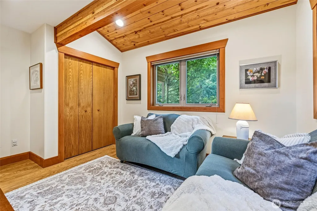 2339 N Nugent Road Lummi Island WA 98262