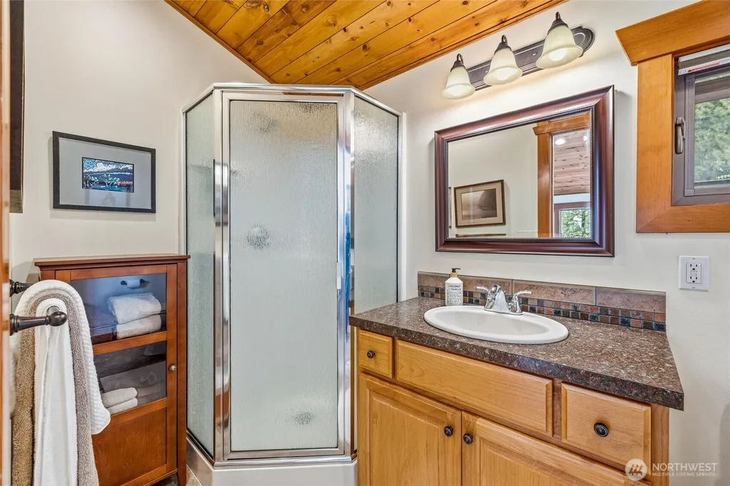 2339 N Nugent Road Lummi Island WA 98262