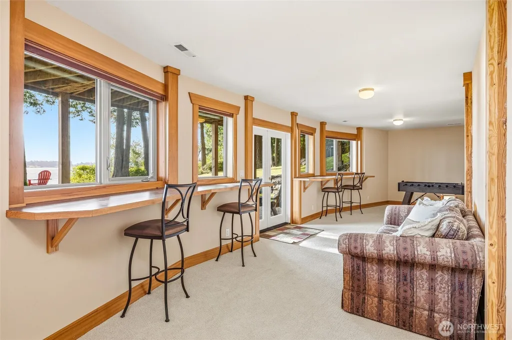 2339 N Nugent Road Lummi Island WA 98262
