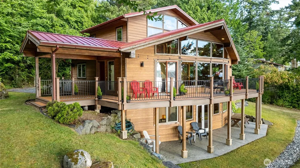 2339 N Nugent Road Lummi Island WA 98262