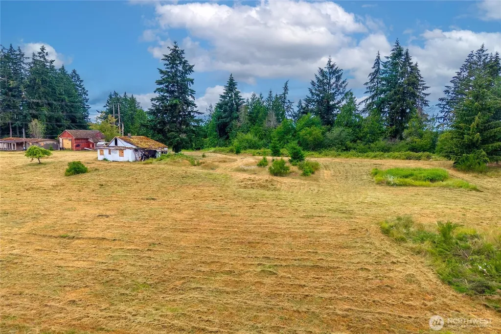 18707 Rhodes Lake Road E Bonney Lake WA 98391