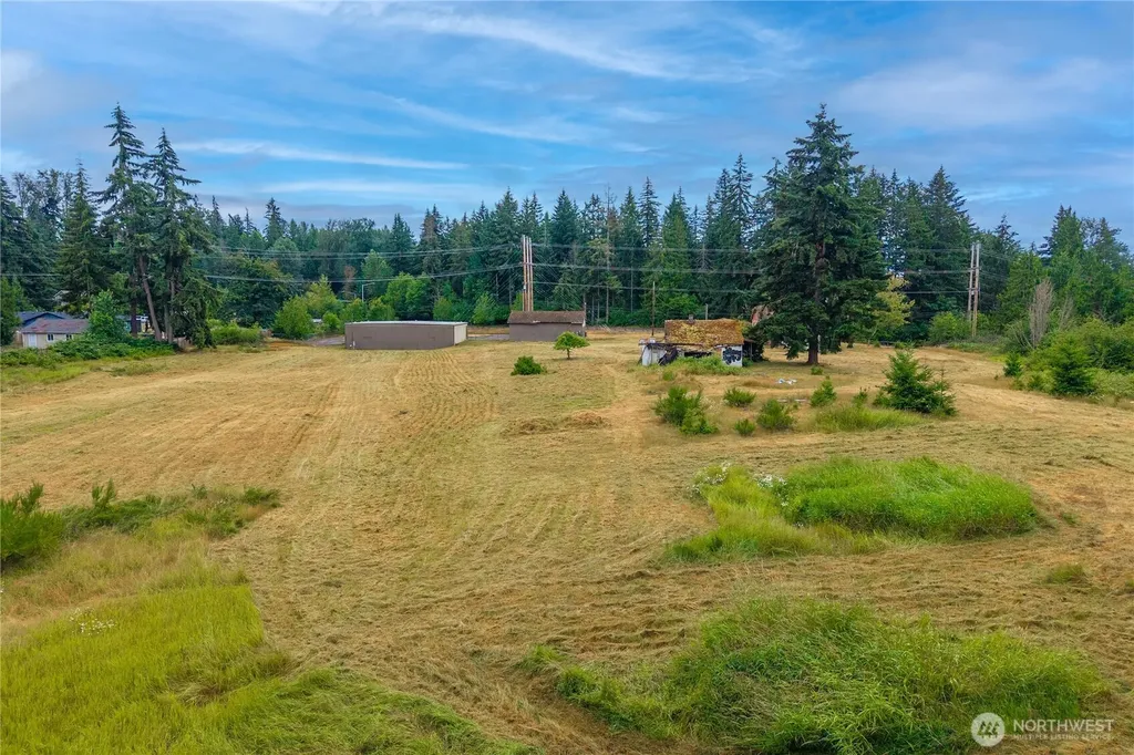 18707 Rhodes Lake Road E Bonney Lake WA 98391