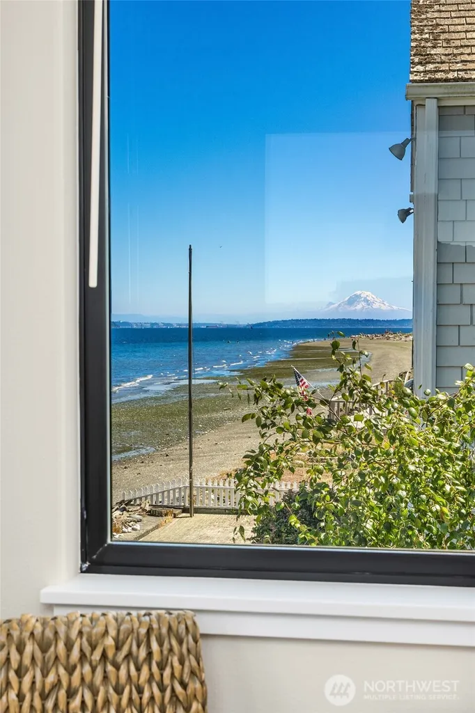 15670 NE Point Monroe Drive Bainbridge Island WA 98110