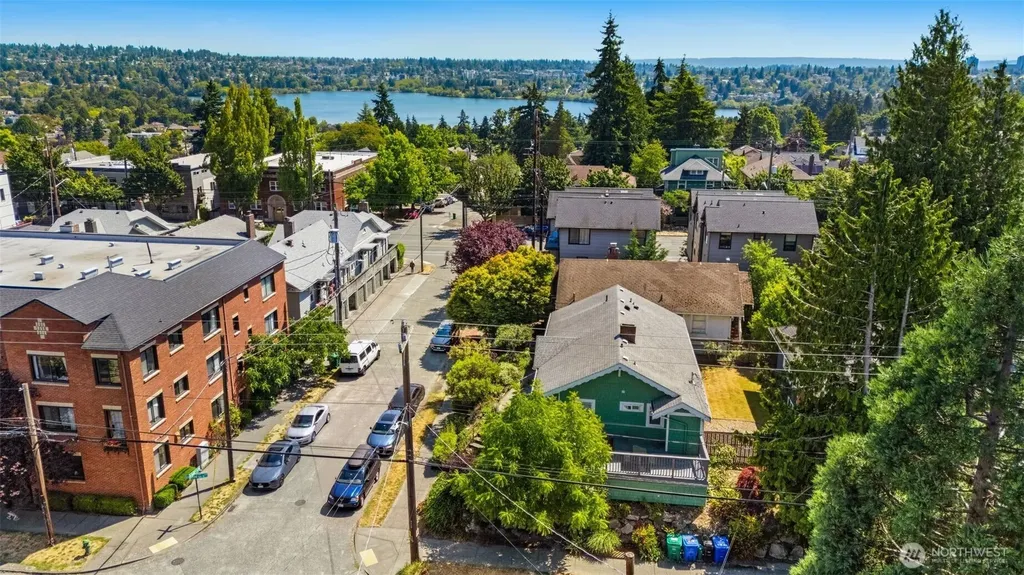 303 N 64th Street Seattle WA 98103