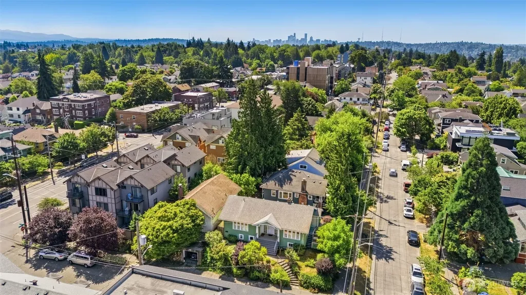 303 N 64th Street Seattle WA 98103