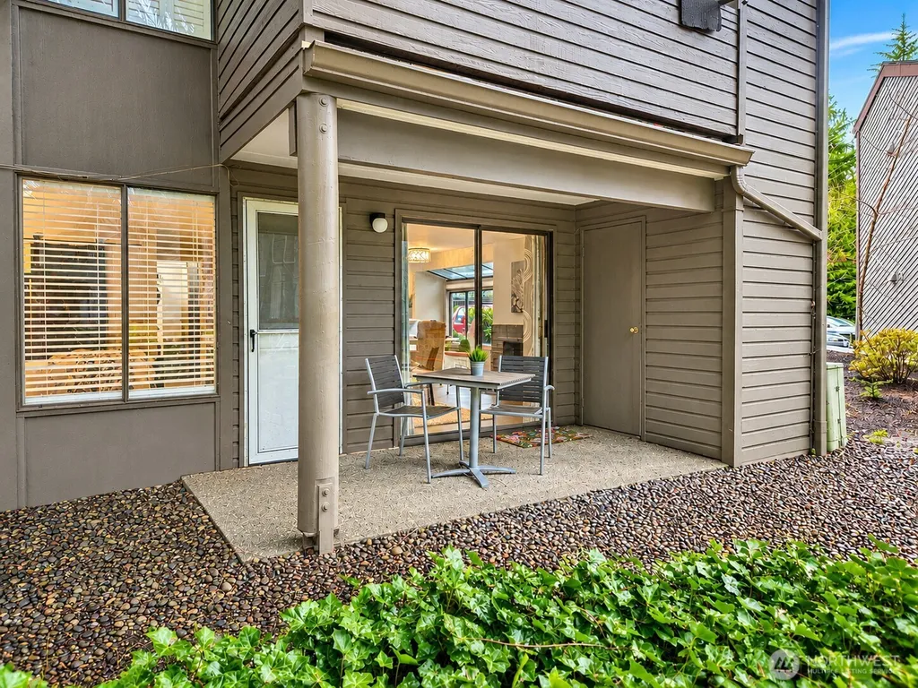12200 100th Avenue NE Kirkland WA 98034