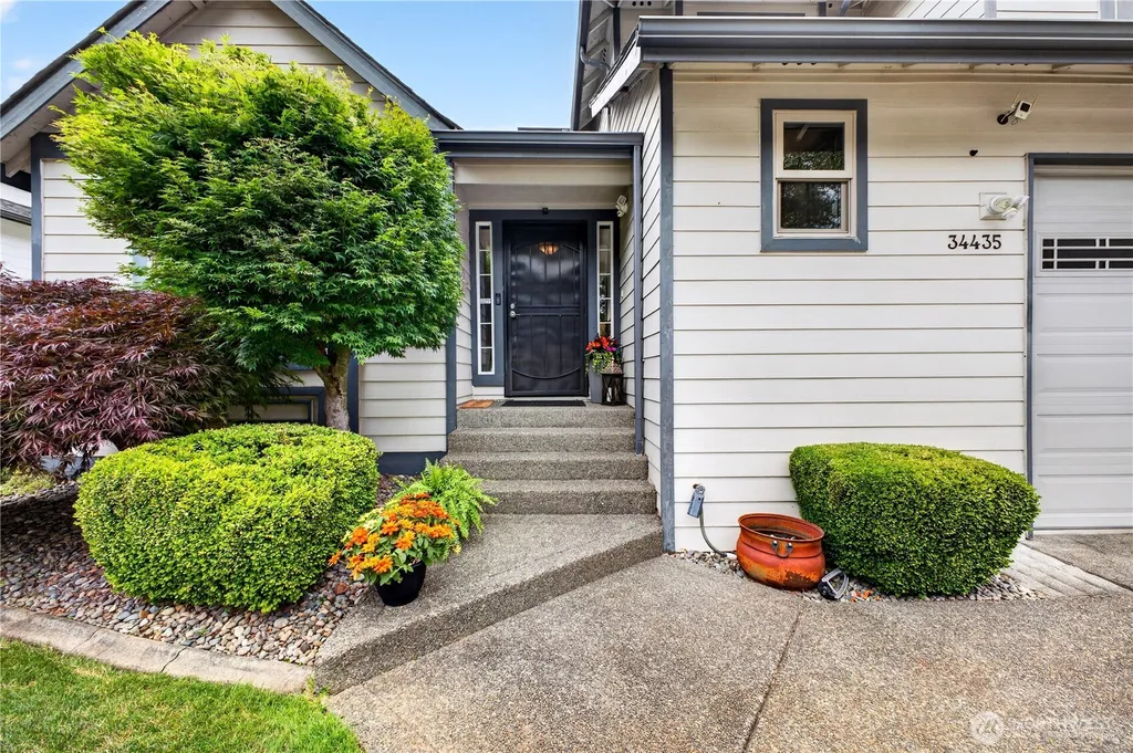 34435 32nd Court SW Federal Way WA 98023