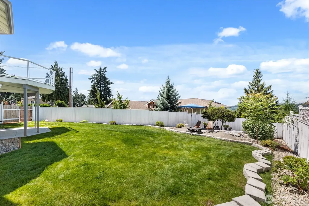 7615 113th Avenue SE Newcastle WA 98056