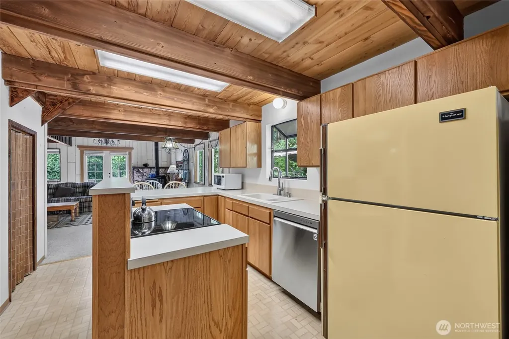 101 Cascade Drive Packwood WA 98361