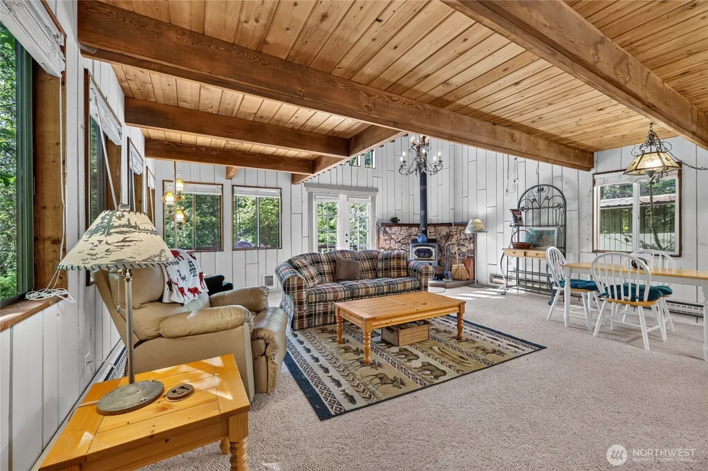 101 Cascade Drive Packwood WA 98361