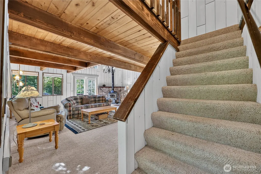 101 Cascade Drive Packwood WA 98361