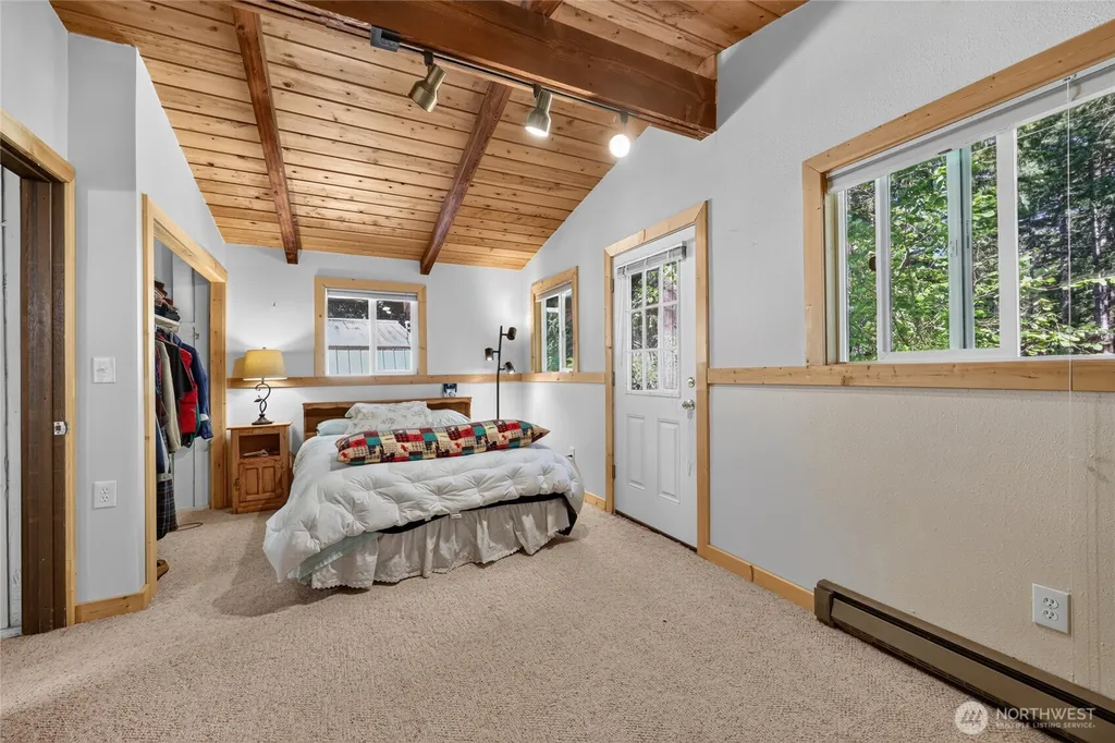 101 Cascade Drive Packwood WA 98361