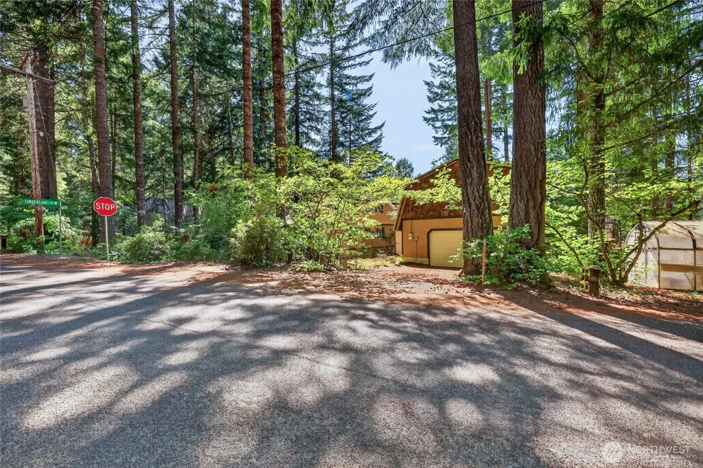 101 Cascade Drive Packwood WA 98361