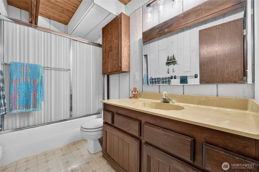 101 Cascade Drive Packwood WA 98361