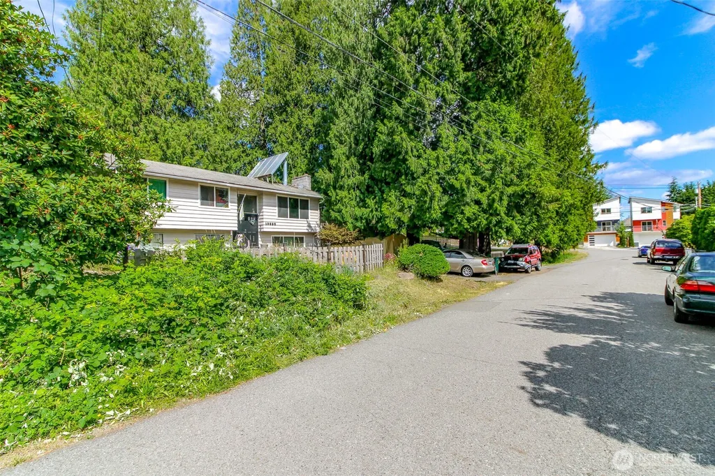19226 7th Avenue W Lynnwood WA 98036