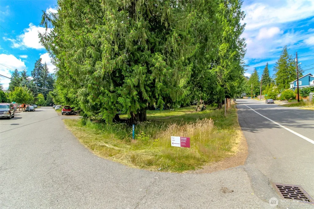 19226 7th Avenue W Lynnwood WA 98036
