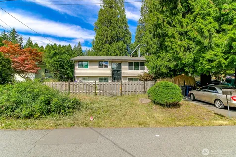 19226 7th Avenue W Lynnwood WA 98036
