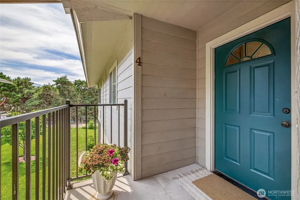 520 11th Street NE East Wenatchee WA 98802