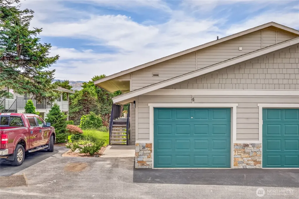 520 11th Street NE East Wenatchee WA 98802
