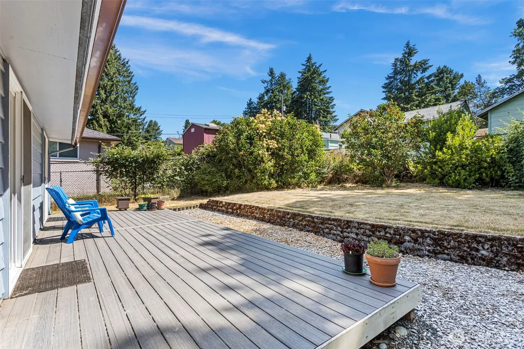 18042 10th Avenue NE Shoreline WA 98155