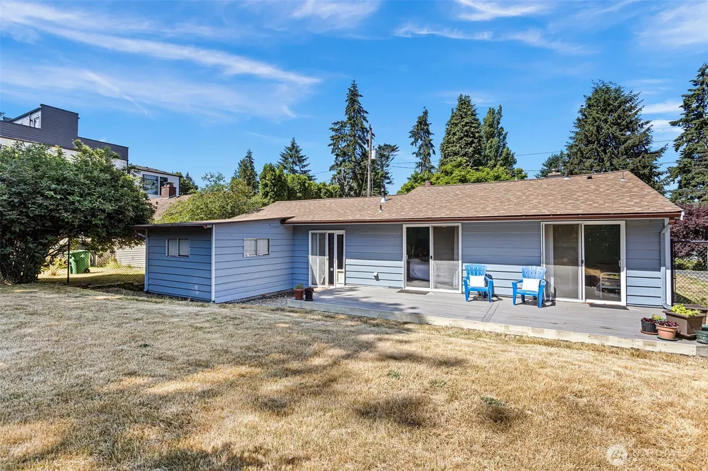 18042 10th Avenue NE Shoreline WA 98155