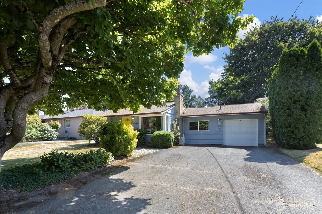 18042 10th Avenue NE Shoreline WA 98155